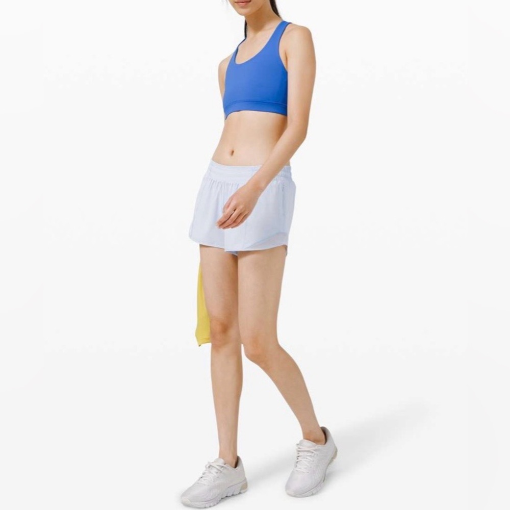 Lululemon Hotty Hot Short II 4" inseam Daydream size 8